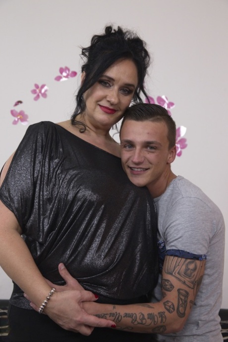 orgasmus milf cums na mladý kohout xxx hd obrázek